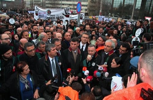 Polis Devleti Değil Hukuk Devleti

