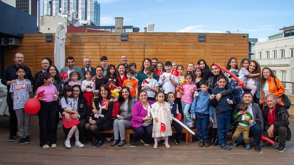 23 Nisan Ulusal Egemenlik ve Çocuk Bayramımız Kutlu Olsun