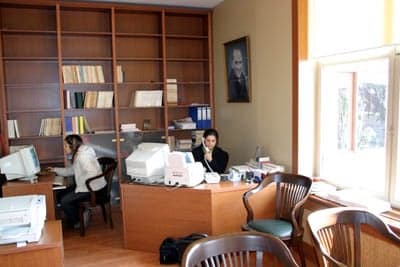 Sultanahmet Adliyesindeki
Baro Kütüphanesi
Meslektaşlarımızın Hizmetinde