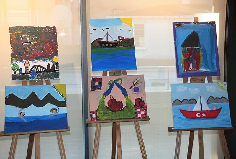Tutukevindeki Çocukların Yaptıkları Resimler Sergilendi