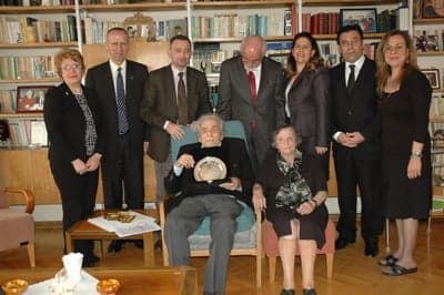 Mahmut Esat Bozkurt Ödülü Av. Halit Çelenk’E Verildi

