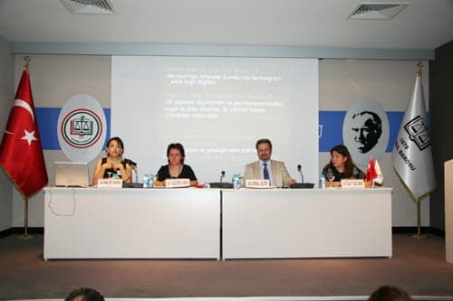 Sağlık Çalışanları, Diğerlerinden
16 Kat Daha Fazla Şiddet Görüyor