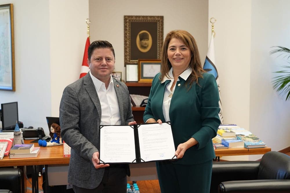 İstanbul Barosu ile Kadıköy Belediyesi Arasında Afet Eğitimi Protokolü İmzalandı