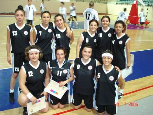 Baromuz Bayan Ve Erkek Basketbol 
Ve Voleybol Takımları
Yeni Oyuncular Bekliyor
