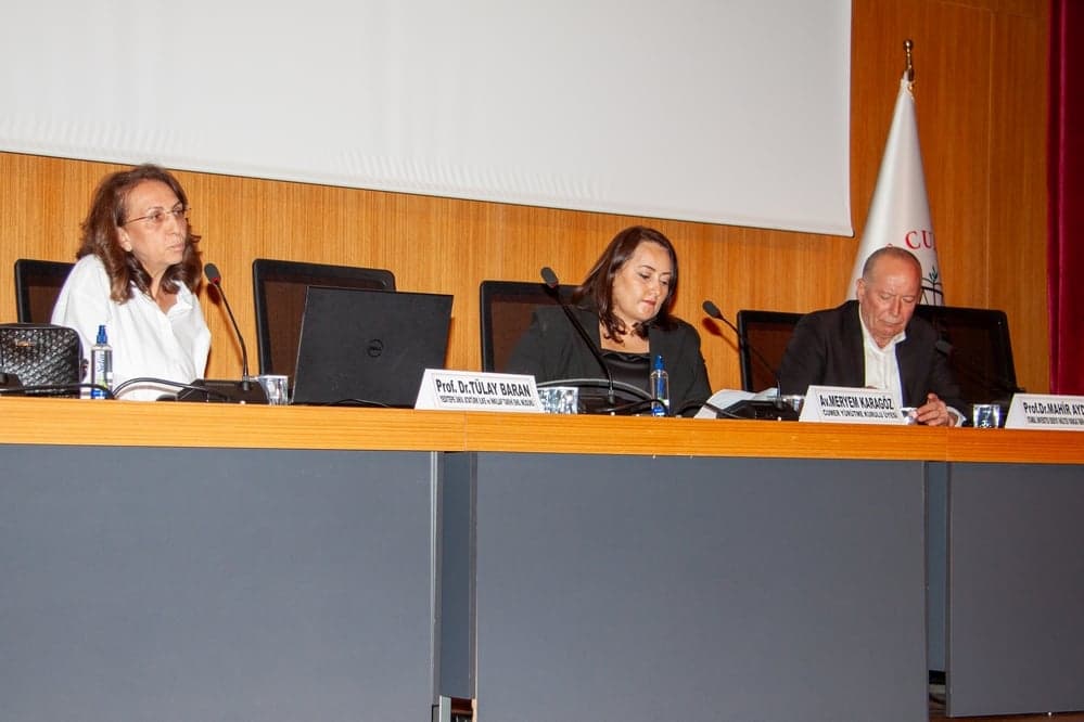 “İzmir’in Kurtuluşundan İstanbul’un Kurtuluşuna” Paneli