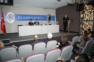 İfade Özgürlüğüne Karşı Baskılar
Bertaraf Olmaya Mahkûmdur