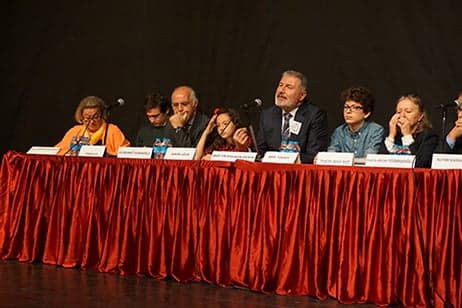 Hak, Hukuk, Demokrasi Ve Çocuk