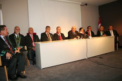 Kolcuoğlu: “Anayasa Değişiklikleri Asla Aceleye Getirilmemelidir”