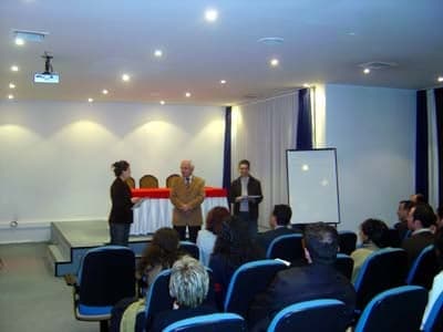 Cmuk Meslek İçi Eğitim Seminerini 
Tamamlayanlara Sertifikaları Törenle Verildi