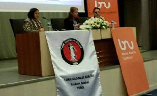 İnsan Hakları Bağlamında Kadın Hakları
