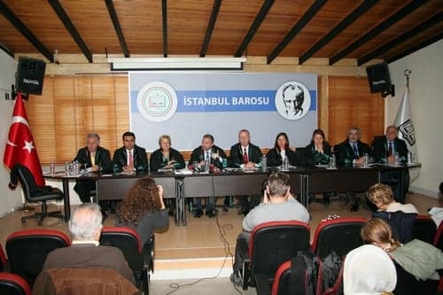 Yolsuzluk İddialarını Kapatılmış Saymak Hukuken Mümkün Değildir

