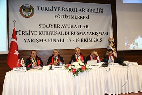Türkiye Kurgusal Duruşma Yarışması Finalinde 
Kars Barosu Birinci, İstanbul Barosu İkinci, Antalya Barosu Üçüncü Oldu