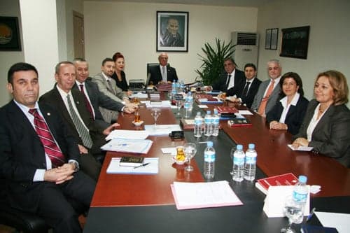 Yönetim Kurulu 
Görev Bölümü Yaptı
