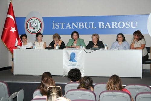 Gerçek Demokrasilerde Kadın Birey’Dir