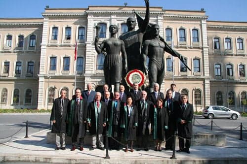 Baromuzun 130. Yıl Etkinlikleri: 826 Avukata Plaket Verildi