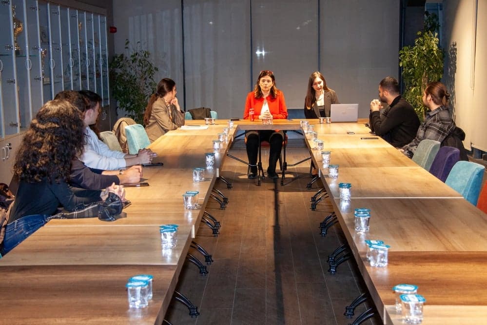 Genç Avukatlar Merkezi ile Hukuk Fakültesi Öğrencileri Buluşması