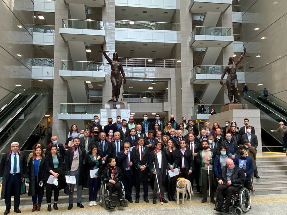 Görme Engelli Avukatlar Yok Sayılamaz