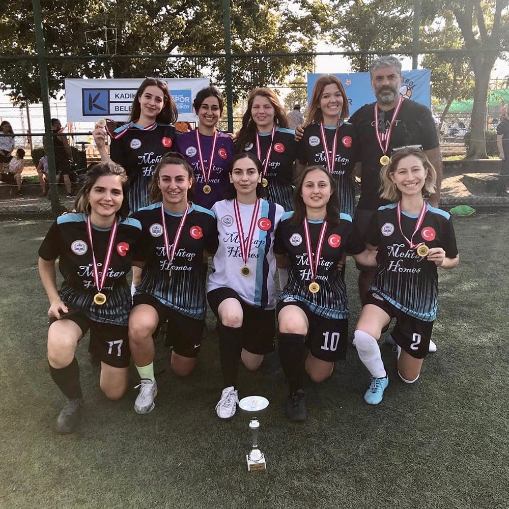 Kadın Futbol Takımımız Namağlup Şampiyon