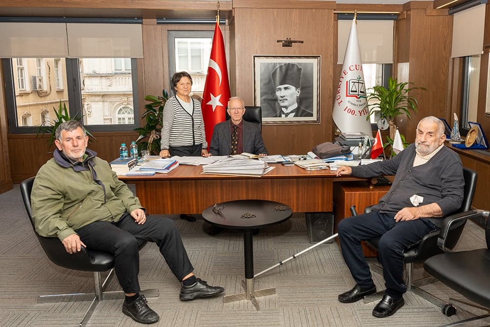 Baromuz Üyesi Meslektaşımız Av. Ş. Can ATALAY’ın Ailesi Baro'muzu Ziyaret Etti