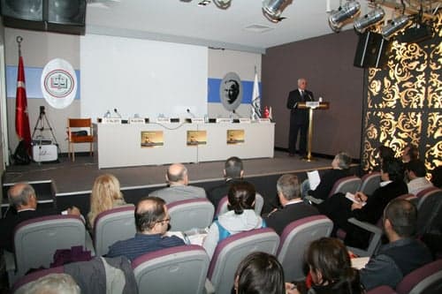 İnternetin Getirdiği Yeni Haklar Ve Özgürlükler Tartışıldı