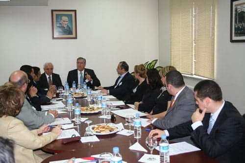 Uluslararası Avukatlar Birliği
Milli Komitesi Toplantısı Yapıldı
