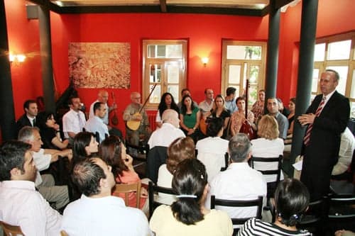 Türkü Gecesi Herkesi Çoşturdu