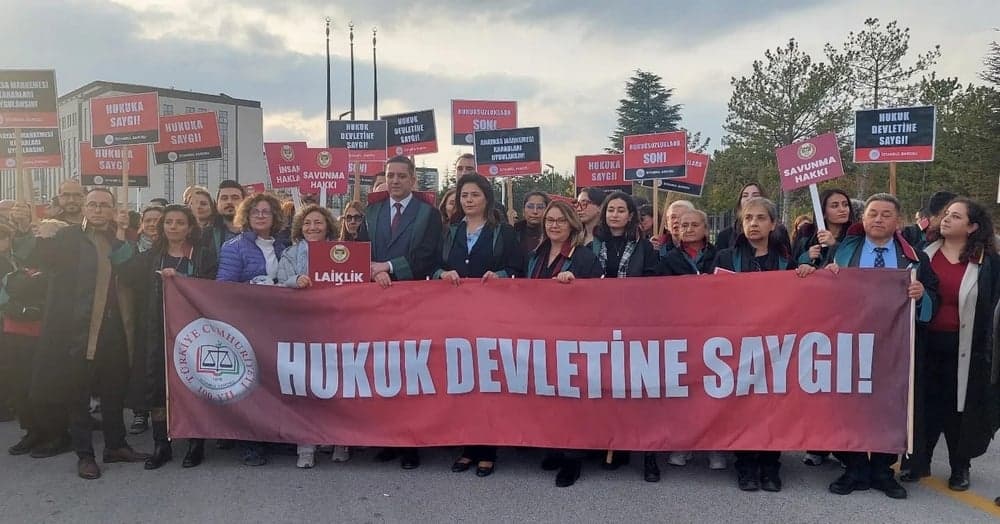 Ankara'da Bir Araya Gelen Baro Başkanları ve Meslektaşlarımız,Yargıtay Binasına Yürüdü