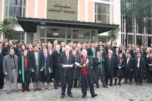 Zorunlu Avukatlıkta Sözün Bittiği Nokta:Eylemler Başlıyor