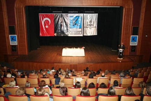 Türkiye Yol Ayrımına Geldi