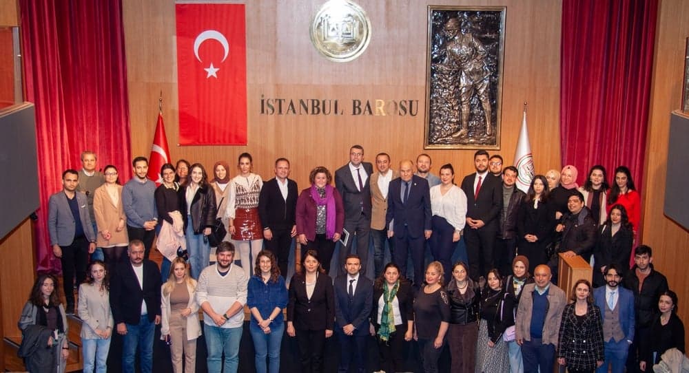 Avukatlık Meslek Etiği ve Geleceğin Hukuku Semineri