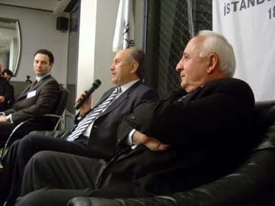 Topbaş: “Çağlayan’Daki 
En Değerli Arsamızı
İstanbul Adliyesine Devrettik”