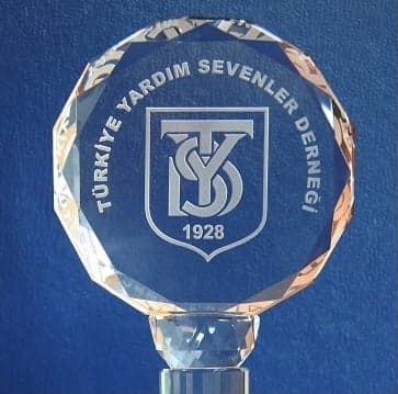 Av. Aydeniz Alisbah Tuskan’A İnsan Hakları Ödülü
