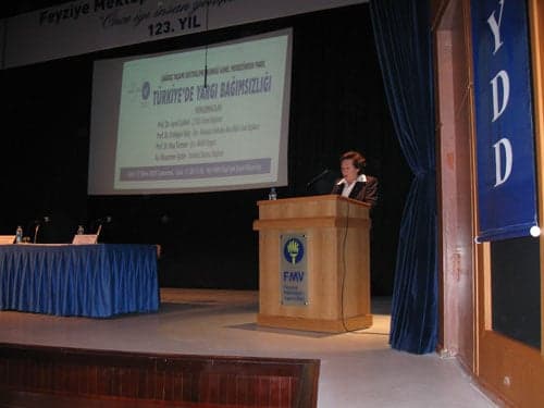 Yargı Tarafsız Değil