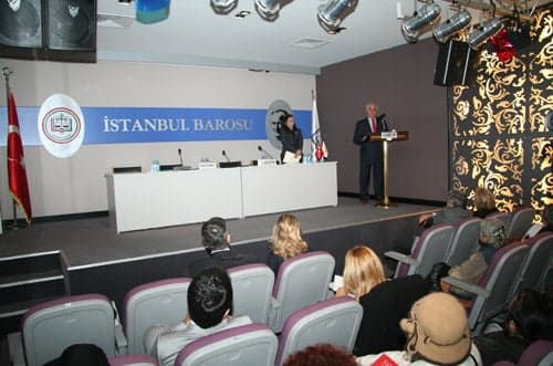 Dünya Şiddetle Mücadele Gününde Toplum Ve Şiddet Konusu Ele Alındı