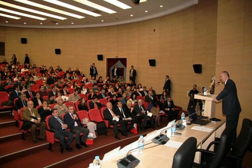 Hukuk Eğitimi Büyük Bir Kaosa Sürüklenmiştir