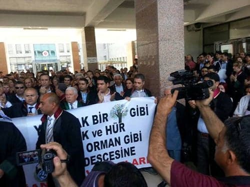 Gaziantep Barosu'ndan İstanbul Barosu'na Destek Açıklaması 

