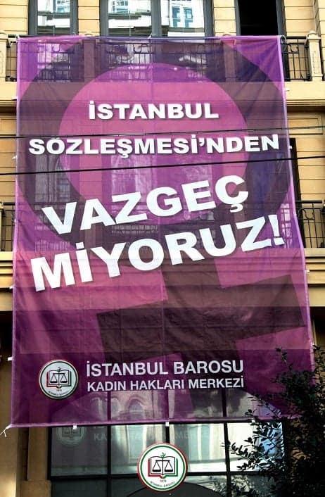 İstanbul Sözleşmesi 8 Yaşında  VAZGEÇMİYORUZ !!