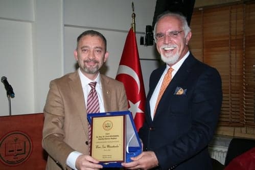 Baro Yönetiminden Ayrılanlar Plaketle Onurlandırıldı