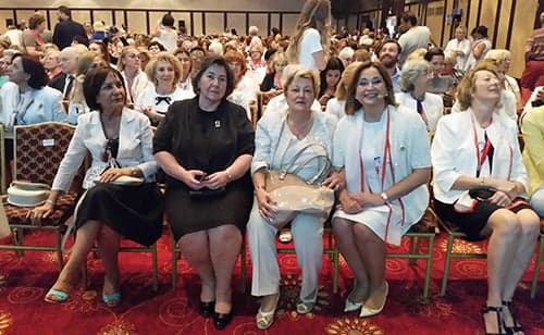 1450 Yabancı Meslek Ve Hukukçu Kadının Katıldığı Uluslararası Toplantı
