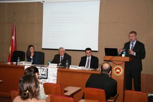 Deniz Ticareti, Sigorta Ve Taşıma Hukuku Tezleri

