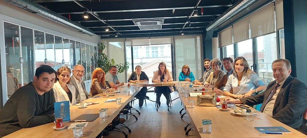 Çağlayan Bölgesi Temsilcilerimiz Başkan Av. Filiz Saraç ile Bir Araya Geldi