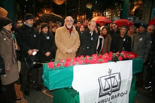 Av. Murat Salman Trafik Kazasında Yaşamını Yitirdi