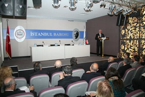 Yeni Bir Anayasa Mı? Yeni Bir Dayatma Mı?