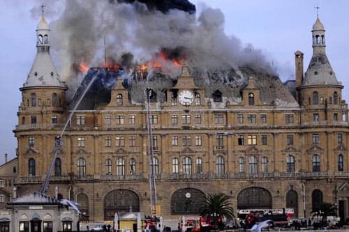 İstanbul Barosu Haydarpaşa Garı Yangını İçin Kadıköy Cumhuriyet Başsavcılığına İhbarda Bulundu

