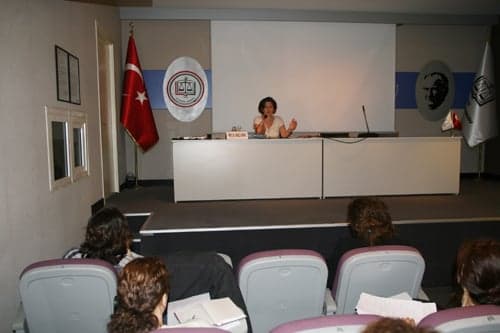 Çocuk Hakları Merkezi Adli Yardım Bürosu Avukatları İçin “ Çocuk Hukuku “ Konulu Eğitim Seminerleri Düzenledi