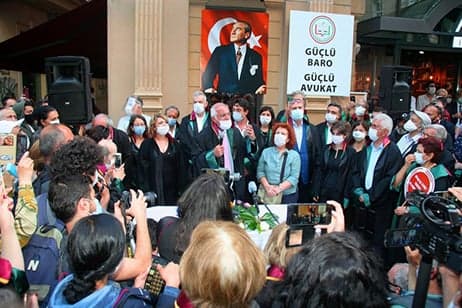 Biz Bu Ülkeyi Hukuk Devleti Yapmak İçin Varız