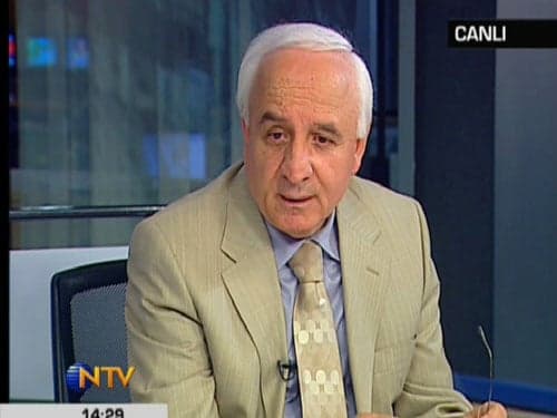 Kolcuoğlu: “Polisin Yetkilerini Genişleten Öneriler

Özgürlükleri Kısıtlar”
