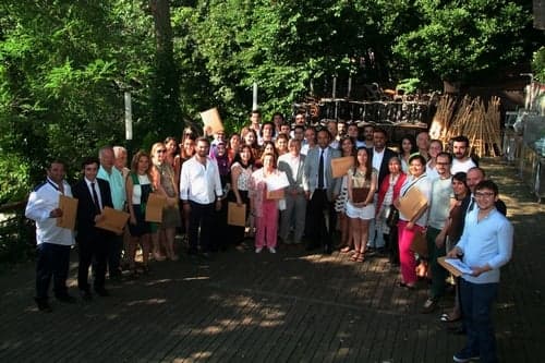 33. Dönem Hukuk İngilizcesi Ve Terminolojisi Derslerini Tamamlayanlara Katılım Belgeleri Verildi