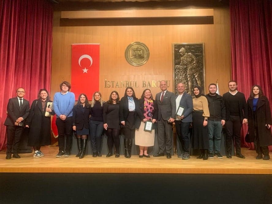 Avukatlıkta Kurumsal Yaşama Geçiş