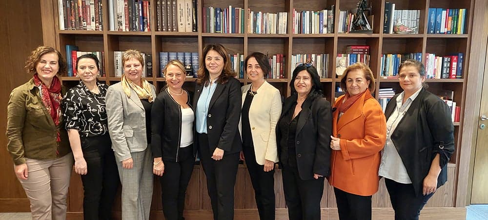 Silivri Dayanışma Platformu’ndan Başkanımız Av. Filiz Saraç’a Tebrik Ziyareti